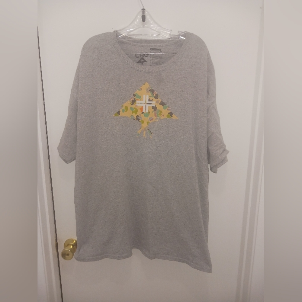 Lrg t-shirt
